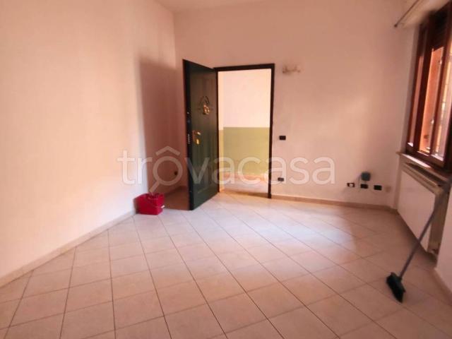 Appartamento in affitto a Castel San Giovanni, non arredato/vuoto, riscaldamento autonomo, centrale TrovaCasa