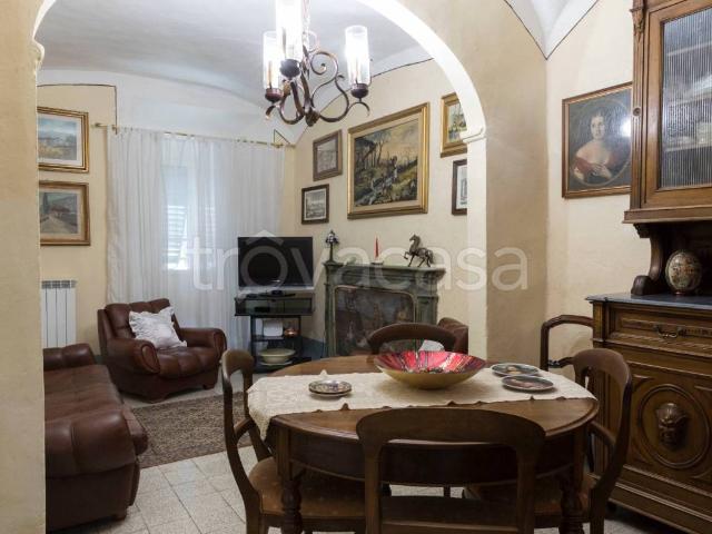 Appartamento in affitto a Castel San Niccolò via del Teatro, 19, arredato, riscaldamento autonomo, ascensore TrovaCasa