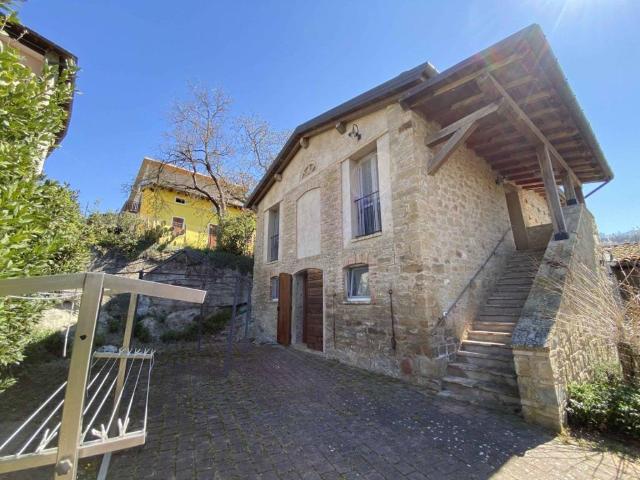 Appartamento in affitto a Castelnovo Ne' Monti RE