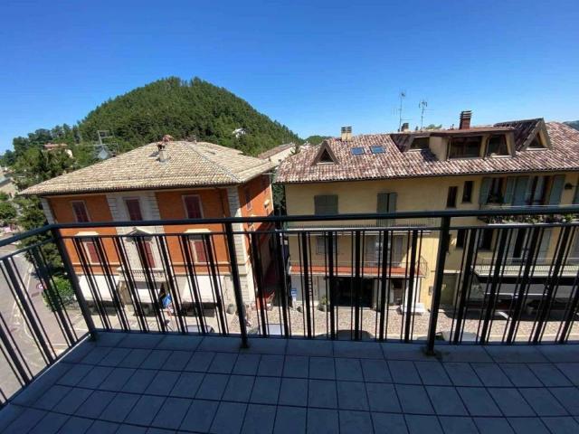 Appartamento in affitto a Castelnovo Ne' Monti RE