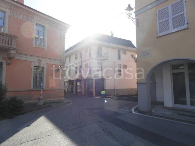 Appartamento in affitto a Castelletto Stura piazza Italia, 4, box, riscaldamento autonomo, cantina TrovaCasa