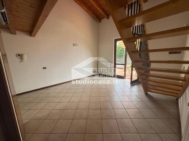 Appartamento in affitto a Castro BG