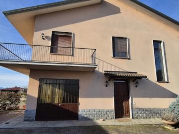 Appartamento in affitto a Carmagnola carmagnola Pochettino, non arredato/vuoto, box, riscaldamento autonomo TrovaCasa