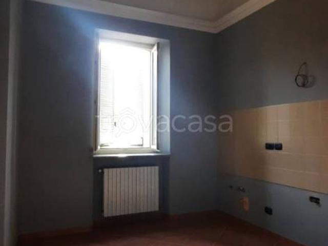 Appartamento in affitto a Carmagnola via Conte di Carmagnola, 24, non arredato/vuoto, vista sui tetti, senza ascensore TrovaCasa