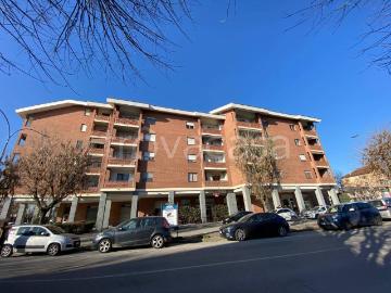 Appartamento in affitto a Carmagnola viale Giuseppe Garibaldi, 35, non arredato/vuoto, box, ascensore TrovaCasa