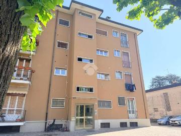 Appartamento in affitto a Carate Brianza MB