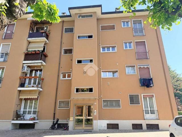 Appartamento in affitto a Carate Brianza MB