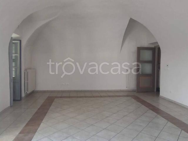 Appartamento in affitto a Caraglio via Paschera San Defendente, non arredato/vuoto, giardino, box TrovaCasa