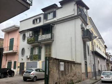 Appartamento in affitto a Cardito NA