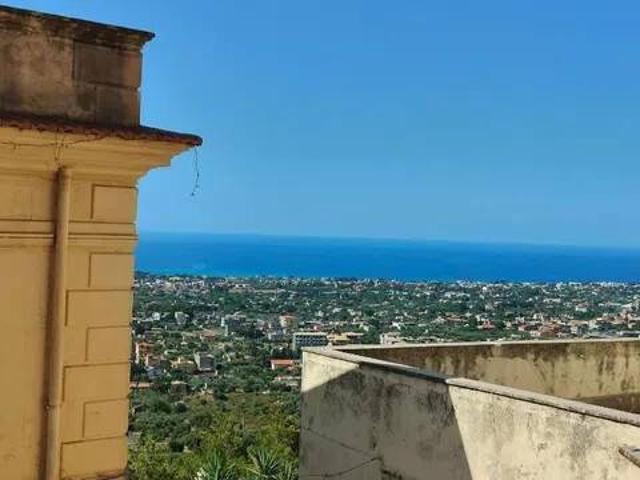 Appartamento in affitto a Carini PA