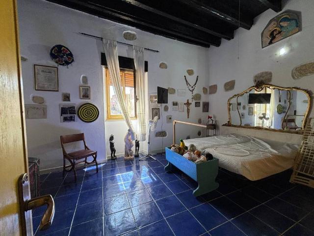 Appartamento in affitto a Carloforte CI