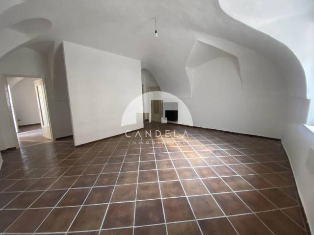 Appartamento in affitto a Carrù via Garibaldi, non arredato/vuoto, ristrutturato, terrazzo coperto TrovaCasa