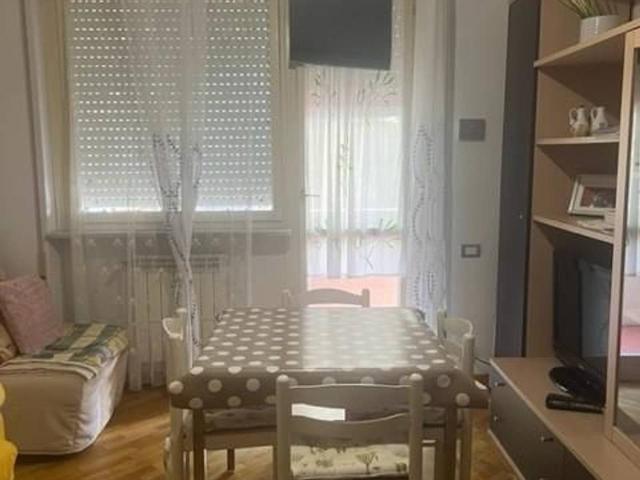 Appartamento in affitto a Carrara