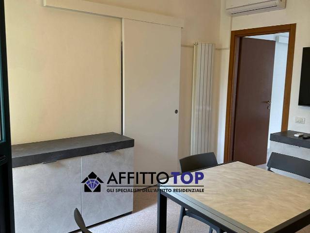 Appartamento in Affitto a Carrara
