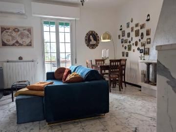 Appartamento in affitto a Carrara