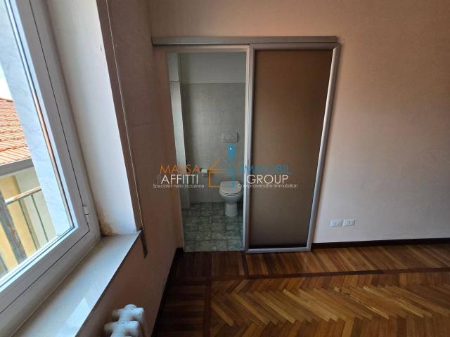Appartamento in affitto a Carrara