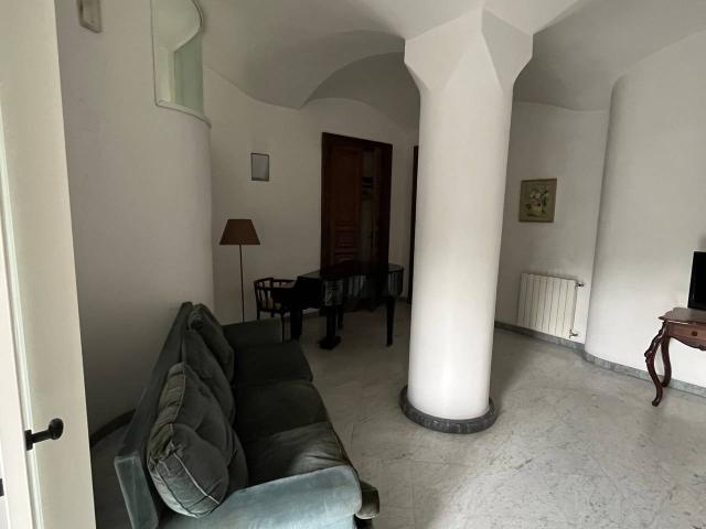 Appartamento in affitto a Carrara