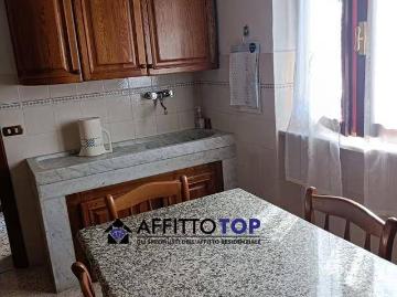 Appartamento in Affitto a Carrara