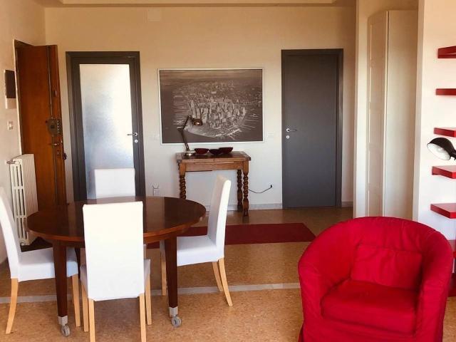 Appartamento in affitto a Carrara