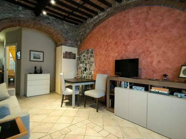 Appartamento in affitto a Carrara MS