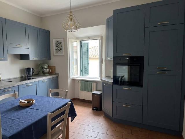 Appartamento in affitto a Carrara MS