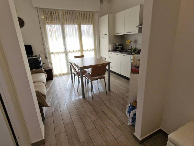 Appartamento in affitto a Carrara MS