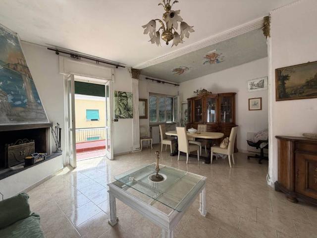 Appartamento in affitto a Carrara MS