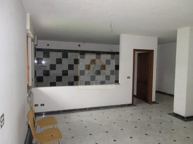 Appartamento in affitto a Carrara MS