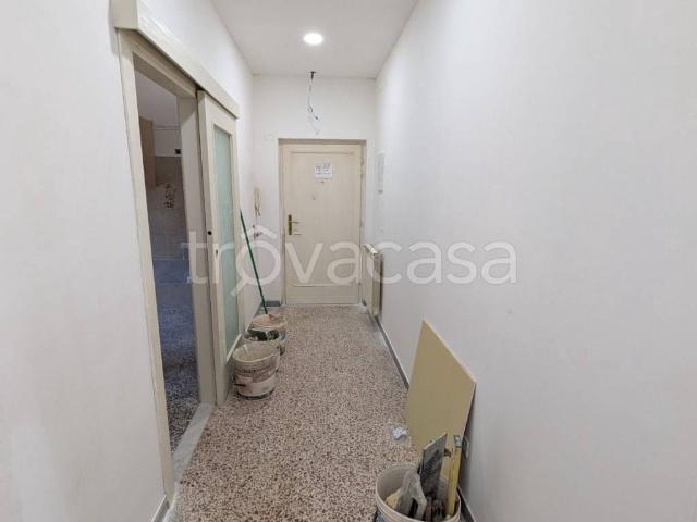 Appartamento in affitto a Carrara via Bonascola, arredato, balcone, cucina abitabile TrovaCasa