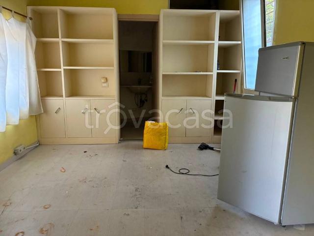 Appartamento in affitto a Carrara viale 20 Settembre, arredato, riscaldamento autonomo, aria condizionata TrovaCasa