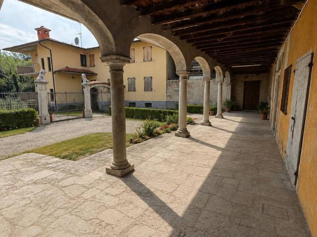 Appartamento in affitto a Carvico BG
