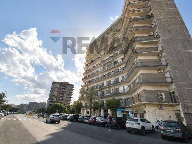 Appartamento in affitto a Catania via Alcide De Gasperi, 177, vista panoramica, parzialmente arredato, doppia esposizione TrovaCasa