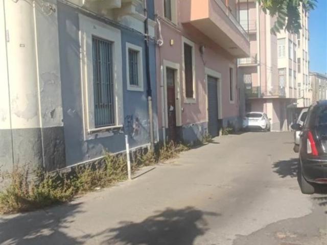 Appartamento in affitto a Catania via Purità 36, arredato, ascensore, ristrutturato TrovaCasa