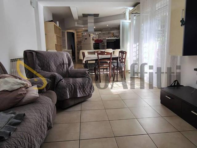 Appartamento in affitto a Catania via Pietro Maroncelli, 11, arredato, giardino privato, box TrovaCasa