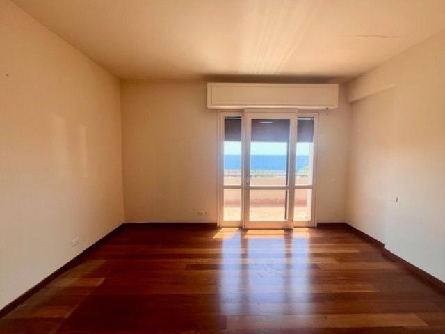 Appartamento in affitto a Catania viale Africa, riscaldamento autonomo, vista mare, ascensore TrovaCasa