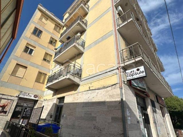 Appartamento in affitto a Catanzaro viale Tommaso Campanella, arredato, ascensore, doppia esposizione TrovaCasa