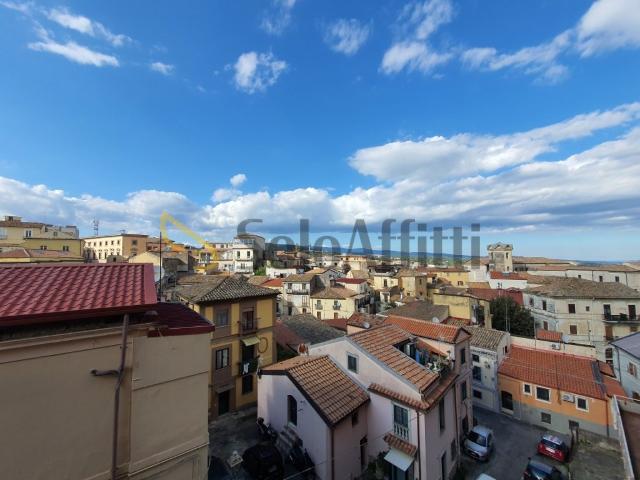Appartamento in affitto a Catanzaro, riscaldamento autonomo, vista panoramica, parzialmente arredato TrovaCasa