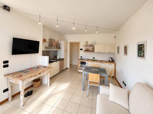 Appartamento in affitto a Cavaion Veronese VR