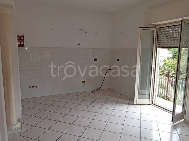 Appartamento in affitto a Ceccano via per Frosinone, non arredato/vuoto, doppi vetri, senza ascensore TrovaCasa