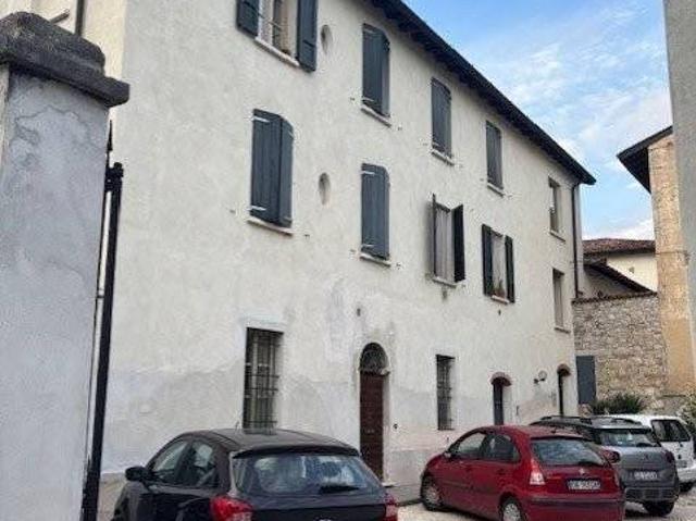 Appartamento in affitto a Cellatica BS
