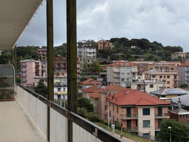 Appartamento in affitto a Celle Ligure via Gioia, 8, non arredato/vuoto, terrazzo, riscaldamento autonomo TrovaCasa