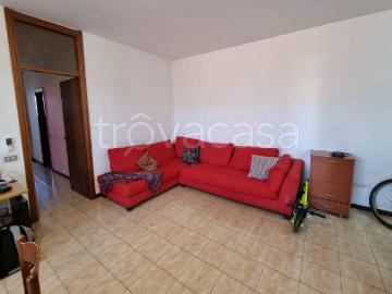 Appartamento in affitto a Cesate via Antonio Gramsci, terrazzo, ultimo piano, ingresso indipendente TrovaCasa