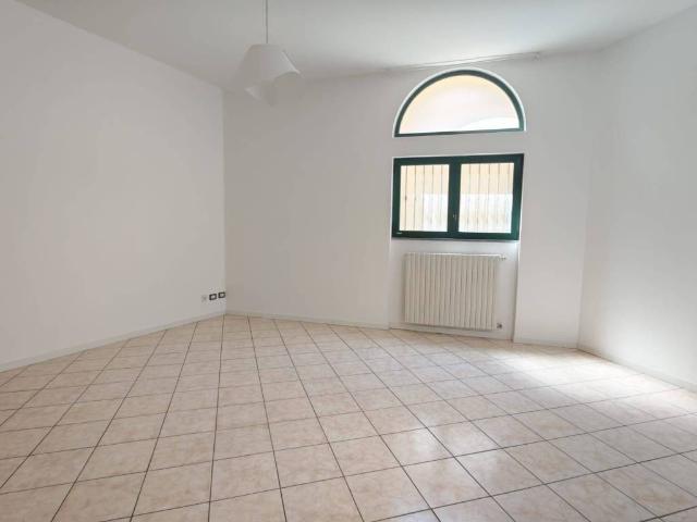 Appartamento in affitto a Cermenate CO