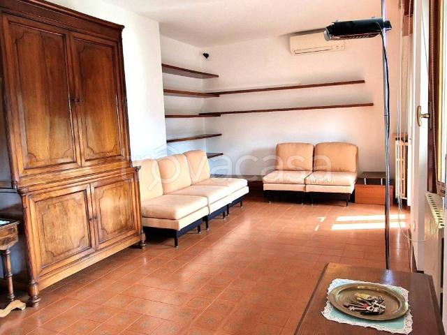 Appartamento in affitto a Cernusco sul Naviglio viale Assunta, arredato, giardino privato, box TrovaCasa