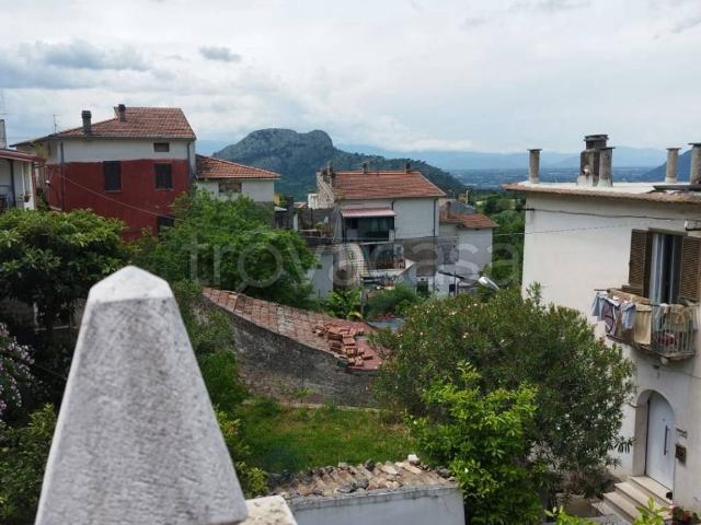 Appartamento in affitto a Cervaro via Portella, arredato, terrazzo, caminetto TrovaCasa