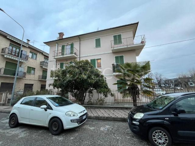 Appartamento in affitto a Cherasco via Galileo Ferraris, 6, arredato, box, centrale TrovaCasa