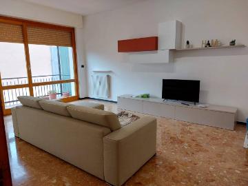 Appartamento in affitto a Chiavari GE