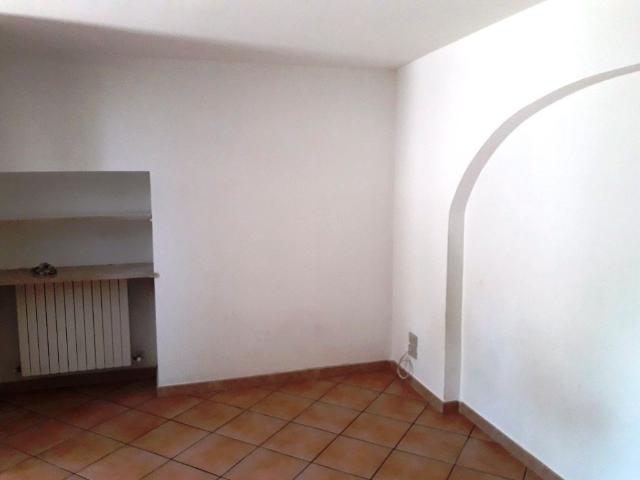 Appartamento in affitto a Chieti via serrano, posto auto, caminetto, cantina TrovaCasa
