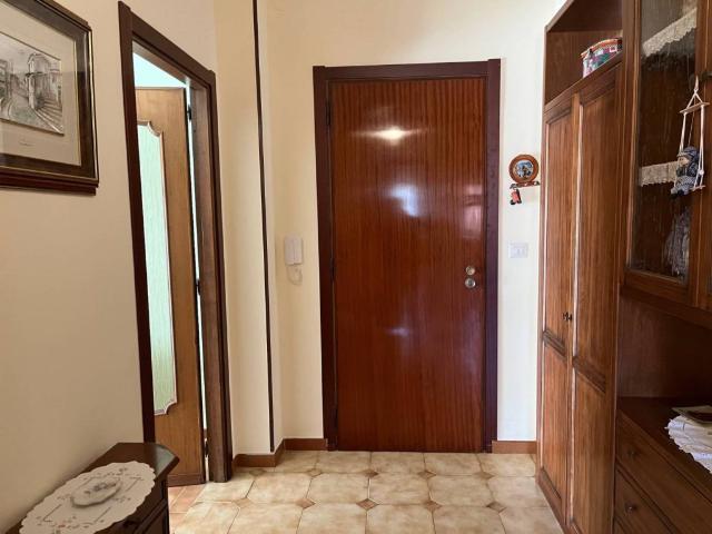 Appartamento in affitto a Chieri via Giambattista Bodoni, buono stato, vicinanze negozi, balcone TrovaCasa