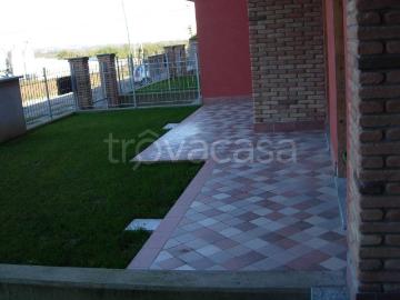 Appartamento in affitto a Chieri, non arredato/vuoto, giardino privato, box TrovaCasa